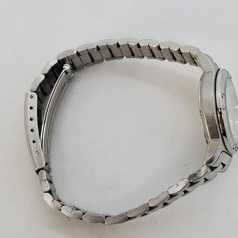 Armitron Women's‎ Watch 26mm White Dial Date 7